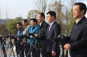 老夫妻砸300万为90后儿子买房：啃老买房不可耻